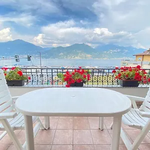 Apartment Casa Anna With View, Menaggio